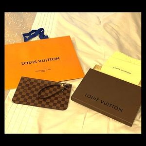 Louis Vuitton Wrislet